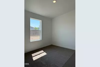 676 NE Rickenbacker Road #142, Madras, OR 97741 - Photo 15