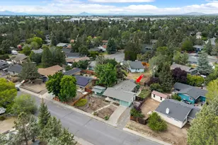 1926 NE Monterey Ave, Bend, OR 97701 - Photo 37