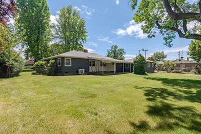 1375 Crater Lake Avenue, Medford, OR 97504 - Photo 29