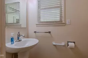 1375 Crater Lake Ave, Medford, OR 97504 - Photo 23
