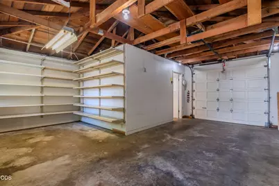 1375 Crater Lake Avenue, Medford, OR 97504 - Photo 39