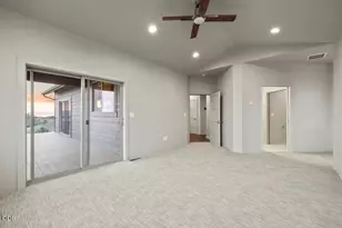 7306 Hanks Marsh Vis, Klamath Falls, OR 97601 - Photo 41