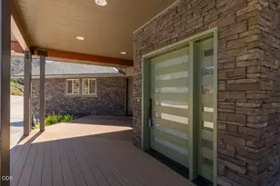 7306 Hanks Marsh Vis, Klamath Falls, OR 97601 - Photo 15