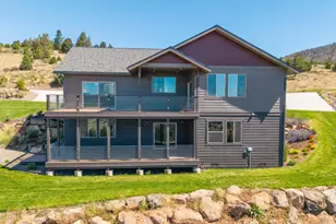 7306 Hanks Marsh Vis, Klamath Falls, OR 97601 - Photo 13