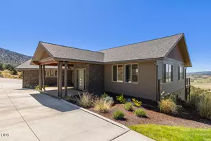 7306 Hanks Marsh Vis, Klamath Falls, OR 97601 - Photo 9