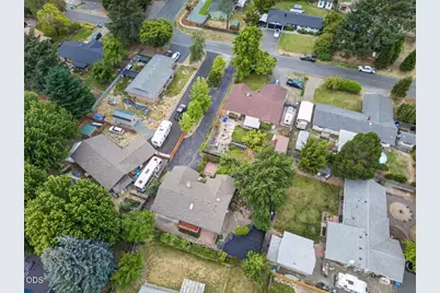 1222 Monroe Way, Grants Pass, OR 97527 - Photo 43