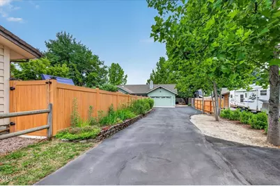1222 Monroe Way, Grants Pass, OR 97527 - Photo 5