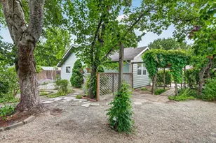 1222 Monroe Way, Grants Pass, OR 97527 - Photo 39