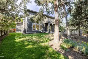 3454 NW Bryce Canyon Ln, Bend, OR 97703 - Photo 37