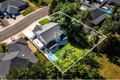 861 Mendolia Way, Central Point, OR 97502 - Photo 19