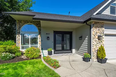 861 Mendolia Way, Central Point, OR 97502 - Photo 33