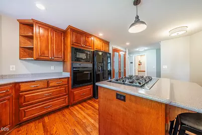 861 Mendolia Way, Central Point, OR 97502 - Photo 29