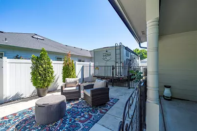 861 Mendolia Way, Central Point, OR 97502 - Photo 27