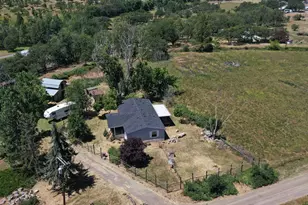 1245 Davanna Dr, Eagle Point, OR 97524 - Photo 5