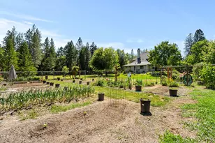693 Horizon Hills Rd, Williams, OR 97544 - Photo 45