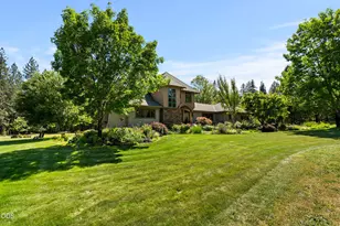 693 Horizon Hills Rd, Williams, OR 97544 - Photo 47