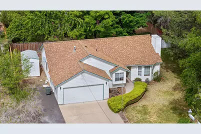 2400 NE Jones Road, Bend, OR 97701 - Photo 3