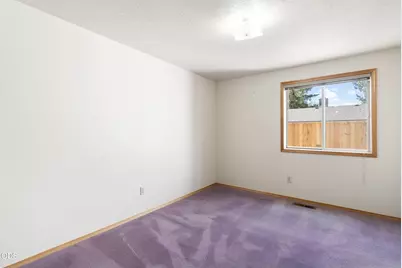 2400 NE Jones Road, Bend, OR 97701 - Photo 21