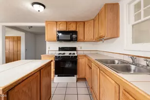 108 NW Dogwood Ave, Redmond, OR 97756 - Photo 11