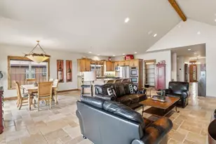 360 Vista Rim Dr, Redmond, OR 97756 - Photo 53