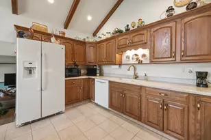 1250 Wild Plum Dr, Klamath Falls, OR 97601 - Photo 15