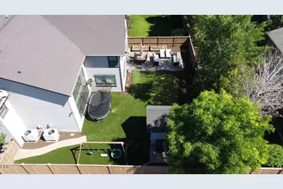 61152 SE Sydney Harbor Drive, Bend, OR 97702 - Photo 5