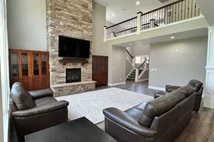 61152 SE Sydney Harbor Dr, Bend, OR 97702 - Photo 9
