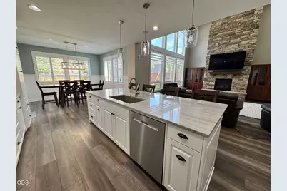 61152 SE Sydney Harbor Drive, Bend, OR 97702 - Photo 13