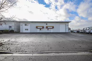 6026 Crater Lake Ave, Medford, OR 97502 - Photo 1