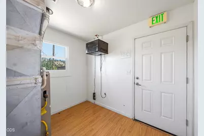 143 S Main Street, Phoenix, OR 97535 - Photo 41