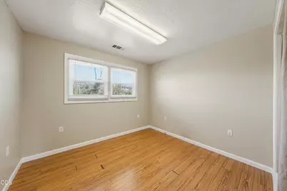 143 S Main Street, Phoenix, OR 97535 - Photo 49