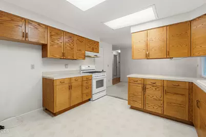 61568 Newberry Drive, Bend, OR 97702 - Photo 13