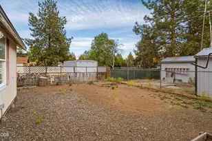 61568 Newberry Dr, Bend, OR 97702 - Photo 21