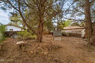 61568 Newberry Dr, Bend, OR 97702 - Photo 23