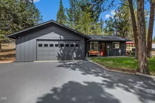 18943 Martingale Cir, Bend, OR 97703 - Photo 33