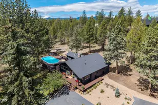 18943 Martingale Cir, Bend, OR 97703 - Photo 3
