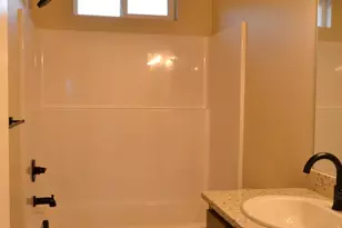 1540 W Harbeck Rd, Grants Pass, OR 97527 - Photo 15