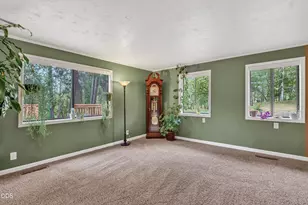 5003 Rogue River, Eagle Point, OR 97524 - Photo 11