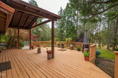 5003 Rogue River, Eagle Point, OR 97524 - Photo 37