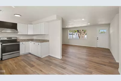 2417 Flanders Street, White City, OR 97503 - Photo 11