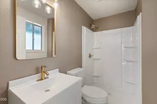 2417 Flanders St, White City, OR 97503 - Photo 17