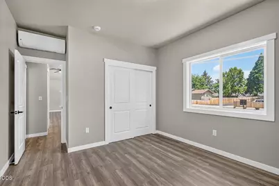 126 Lorraine Avenue, Eagle Point, OR 97524 - Photo 17