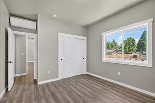 126 Lorraine Ave, Eagle Point, OR 97524 - Photo 17
