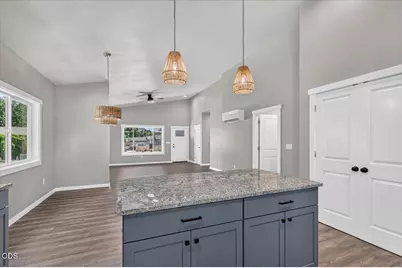 126 Lorraine Avenue, Eagle Point, OR 97524 - Photo 11