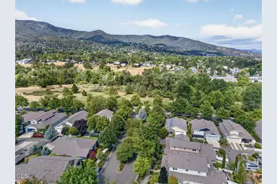 345 Fair Oaks Avenue, Ashland, OR 97520 - Photo 35