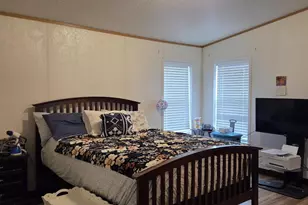 19950 Driftwood Ln, Bend, OR 97702 - Photo 11