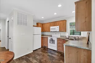 1235 N Mountain Ave, Ashland, OR 97520 - Photo 7