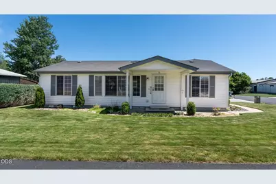 811 NE Paiute Court, Redmond, OR 97756 - Photo 1