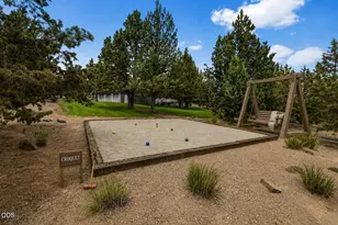 22055 White Peaks Dr, Bend, OR 97702 - Photo 13