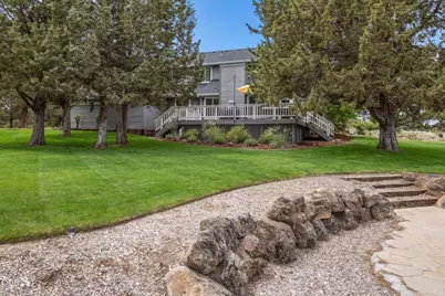 22055 White Peaks Drive, Bend, OR 97702 - Photo 9